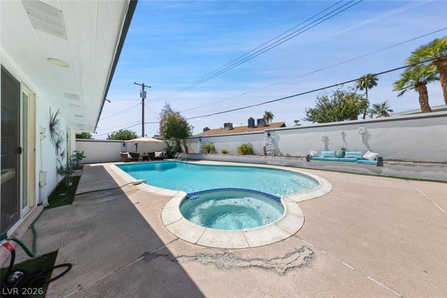 3969 Sorrento Way, Las Vegas, NV 89121