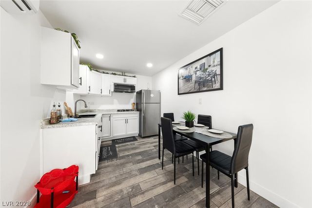 3969 Sorrento Way, Las Vegas, NV 89121