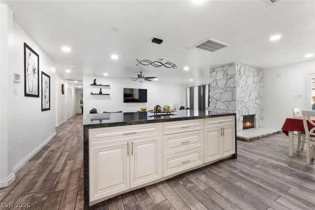 3969 Sorrento Way, Las Vegas, NV 89121