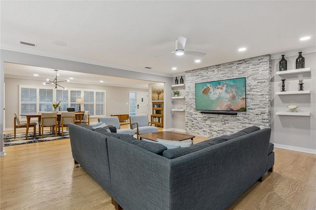 400 W TROTTERS DRIVE, Maitland, FL 32751