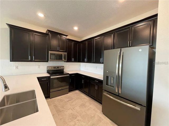 813 OCEAN COURSE AVENUE 813, Davenport, FL 33896