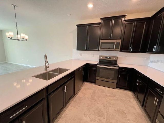 813 OCEAN COURSE AVENUE 813, Davenport, FL 33896