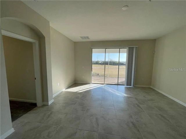 813 OCEAN COURSE AVENUE 813, Davenport, FL 33896