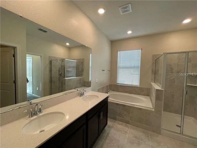 813 OCEAN COURSE AVENUE 813, Davenport, FL 33896