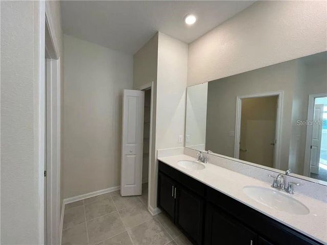 813 OCEAN COURSE AVENUE 813, Davenport, FL 33896