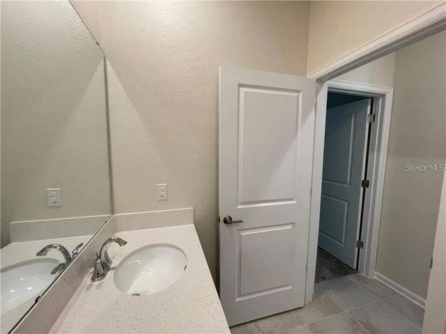 813 OCEAN COURSE AVENUE 813, Davenport, FL 33896