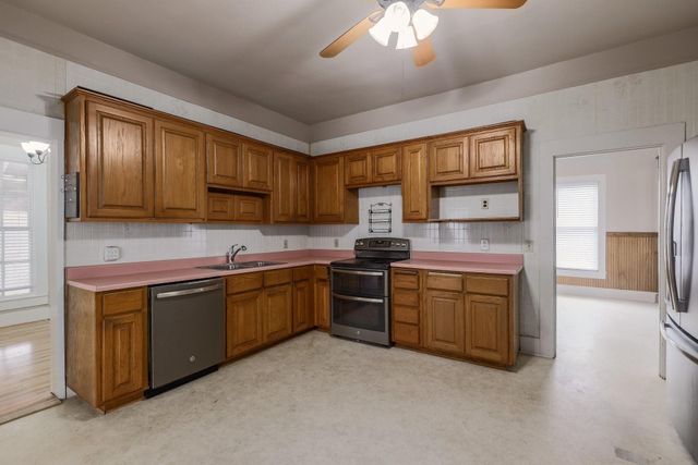 804 Main ST, Liberty Hill, TX 78642