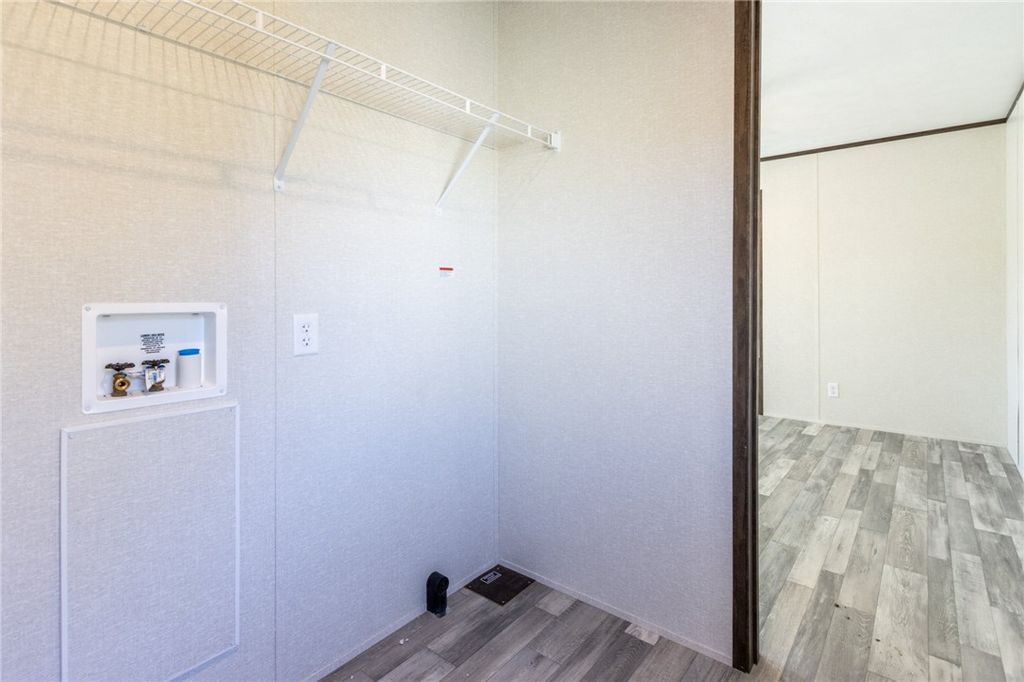 2224 U.S. Highway 87 East #17 #17, Billings, MT 59101 photo 17