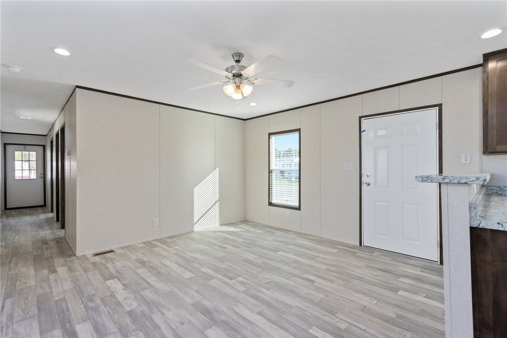 2224 U.S. Highway 87 East #17 #17, Billings, MT 59101 photo 3