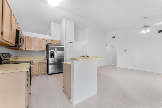 3737 Satin Leaf Court, Delray Beach, FL 33445