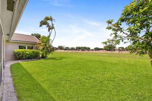 3737 Satin Leaf Court, Delray Beach, FL 33445