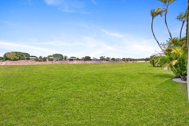 3737 Satin Leaf Court, Delray Beach, FL 33445