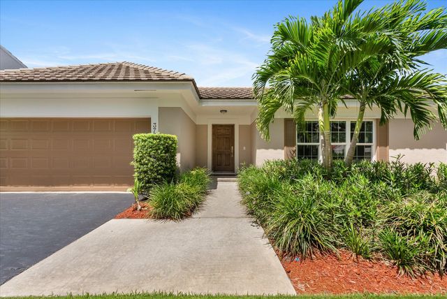 3737 Satin Leaf Court, Delray Beach, FL 33445