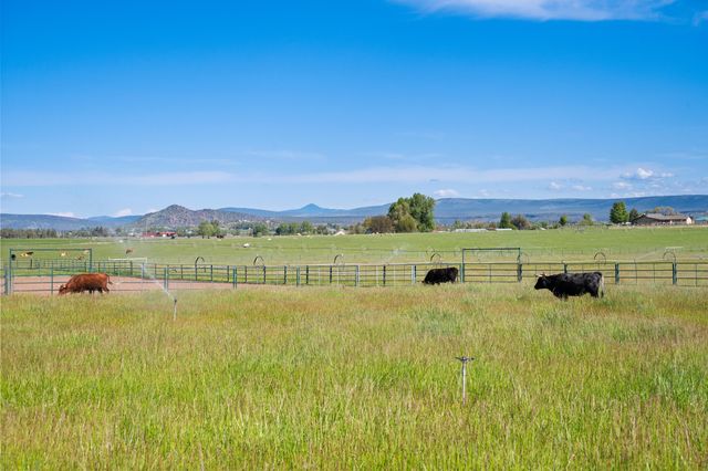 3992 NW Stahancyk Lane, Prineville, OR 97754