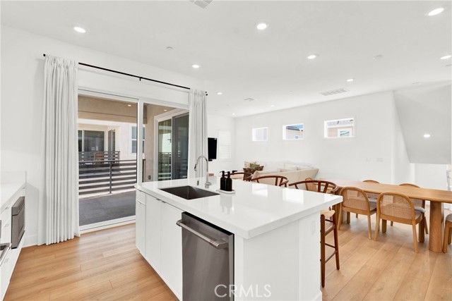 74 Dudley, Irvine, CA 92618