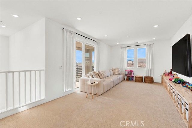 74 Dudley, Irvine, CA 92618