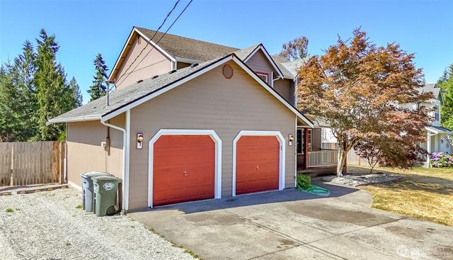 2516 Harts Lake Road S, Roy, WA 98580