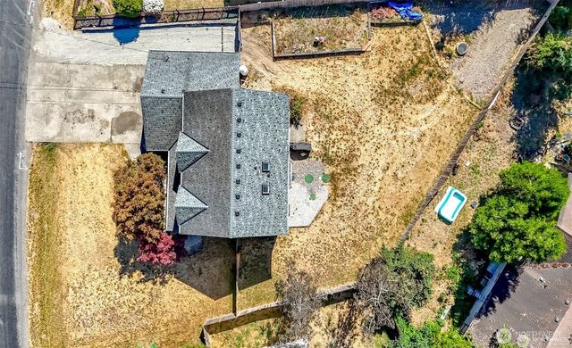 2516 Harts Lake Road S, Roy, WA 98580