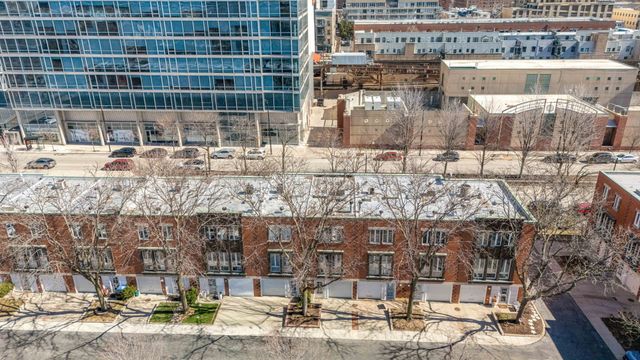 1422 S State Street, Chicago, IL 60605