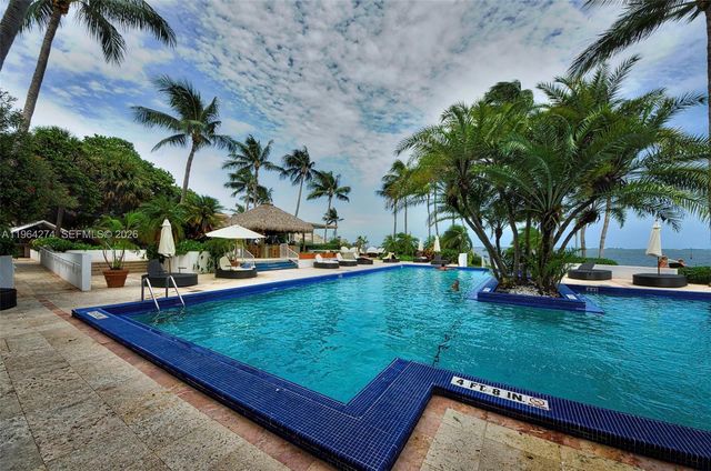 3 Grove Isle Dr C208, Miami, FL 33133