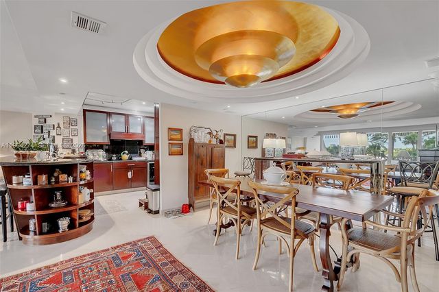 3 Grove Isle Dr C208, Miami, FL 33133