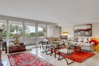 3 Grove Isle Dr C208, Miami, FL 33133