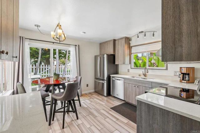 816 Caminito Del Sol, Carlsbad, CA 92011