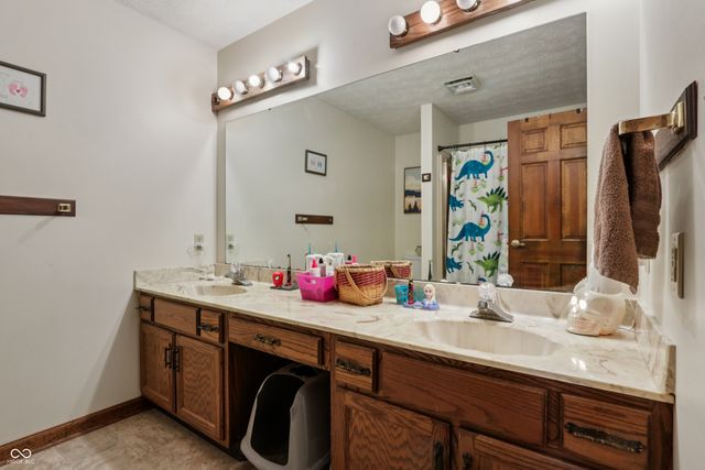 6321 Wings Court, Brownsburg, IN 46112