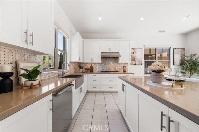 121 Tall Reed, Irvine, CA 92618