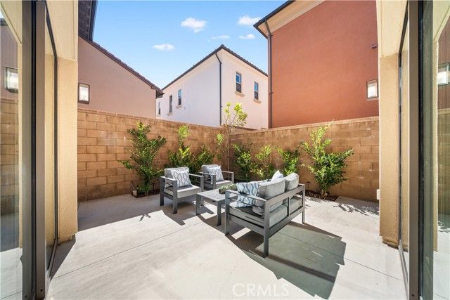 121 Tall Reed, Irvine, CA 92618