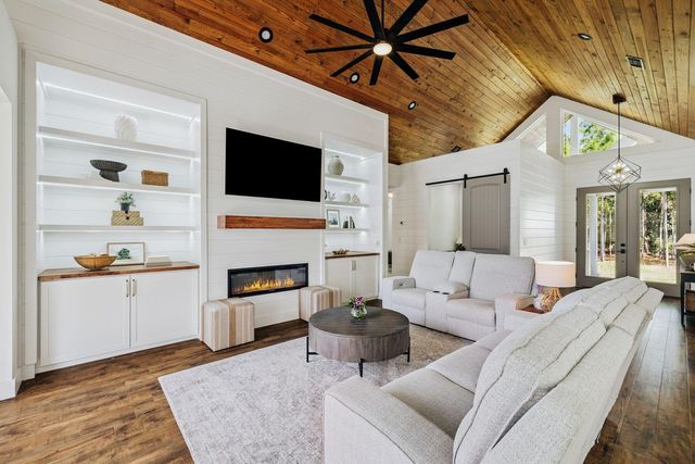 535 N Church Street, Santa Rosa Beach, FL 32459