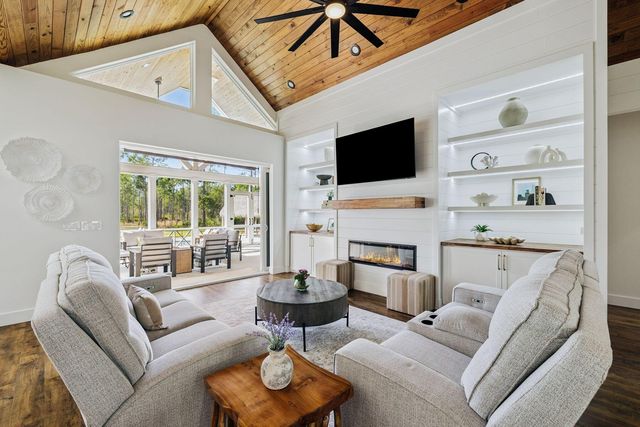 535 N Church Street, Santa Rosa Beach, FL 32459