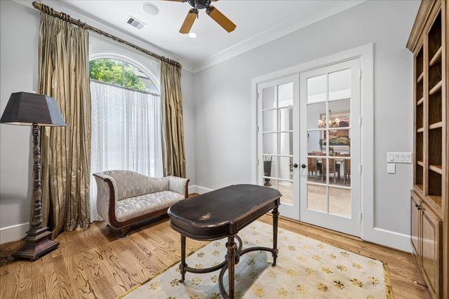 207 Briar Oaks Cove, Houston, TX 77056
