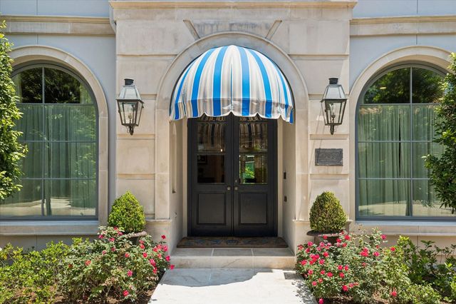 207 Briar Oaks Cove, Houston, TX 77056