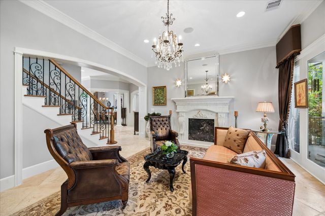 207 Briar Oaks Cove, Houston, TX 77056