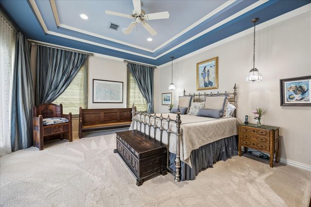 207 Briar Oaks Cove, Houston, TX 77056