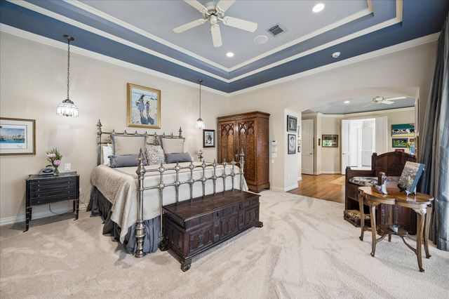 207 Briar Oaks Cove, Houston, TX 77056