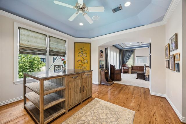 207 Briar Oaks Cove, Houston, TX 77056