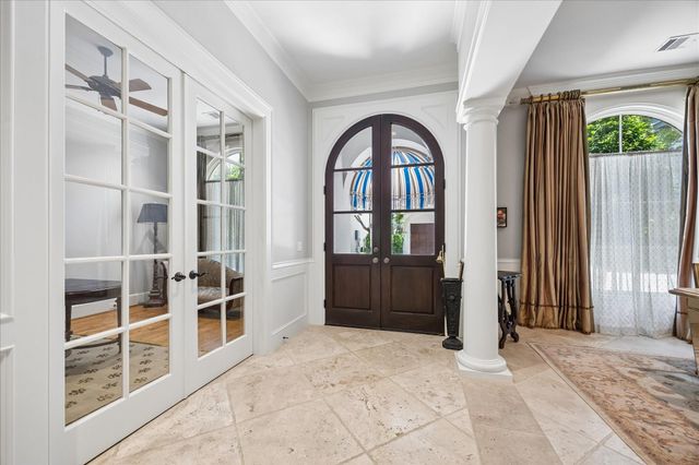 207 Briar Oaks Cove, Houston, TX 77056