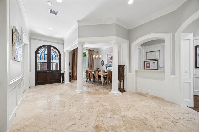 207 Briar Oaks Cove, Houston, TX 77056