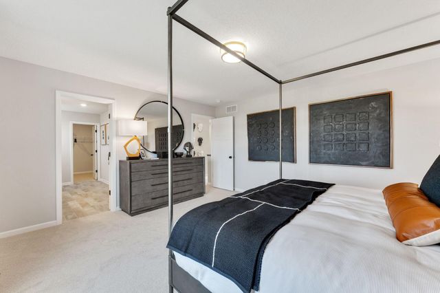 1125 Annagaire Curve, Rosemount, MN 55068