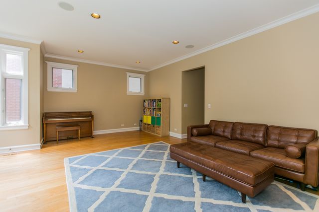 2850 N BURLING Street 2, Chicago, IL 60657