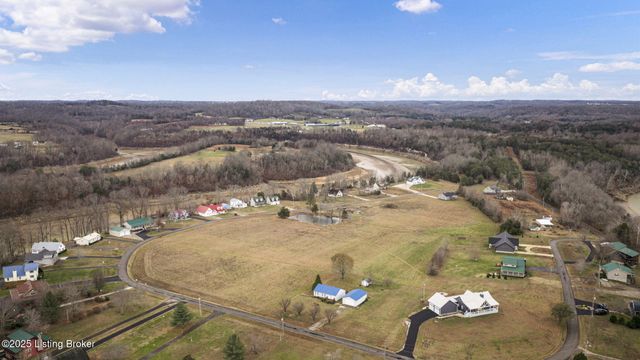 373 Jeanies Way, Cub Run, KY 42729