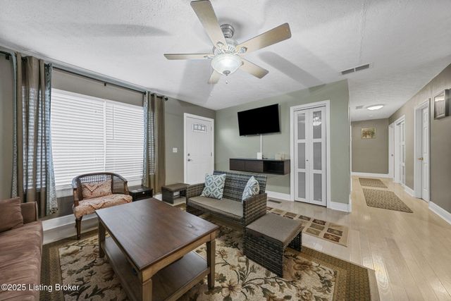 373 Jeanies Way, Cub Run, KY 42729