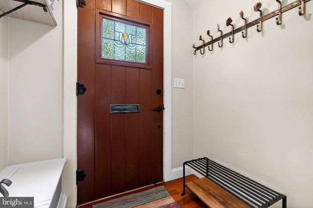 7 W COOPER AVE, Moorestown, NJ 08057