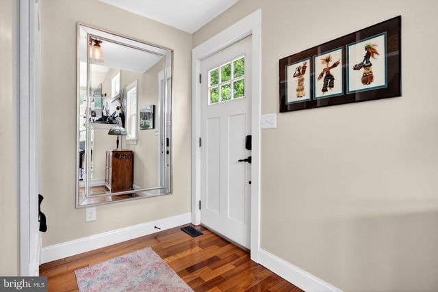 7 W COOPER AVE, Moorestown, NJ 08057