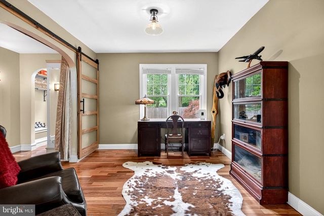 7 W COOPER AVE, Moorestown, NJ 08057