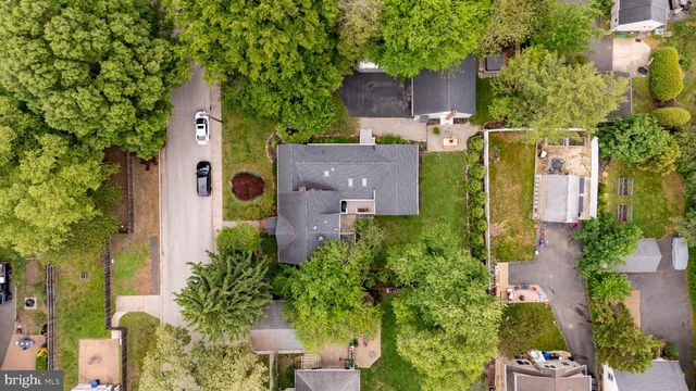 7 W COOPER AVE, Moorestown, NJ 08057