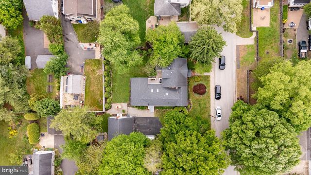 7 W COOPER AVE, Moorestown, NJ 08057