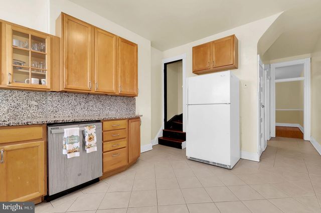 2511 N CALVERT ST, Baltimore, MD 21218